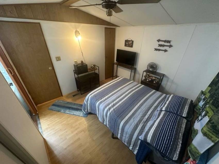 543 Lake Henry Drive a Winter Haven, FL Mobile or Manufactured Home for Sale